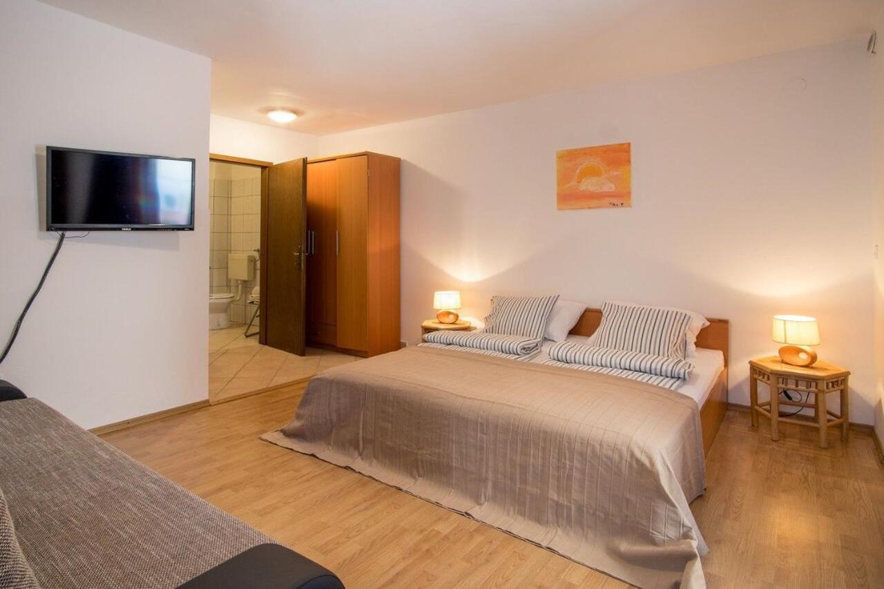 Apartment Polo Врбник Экстерьер фото
