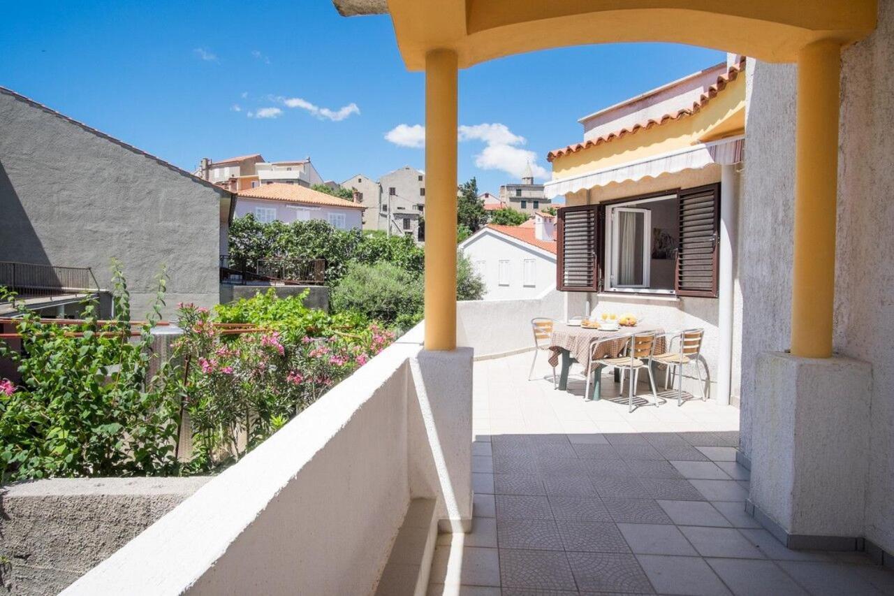 Apartment Polo Врбник Экстерьер фото